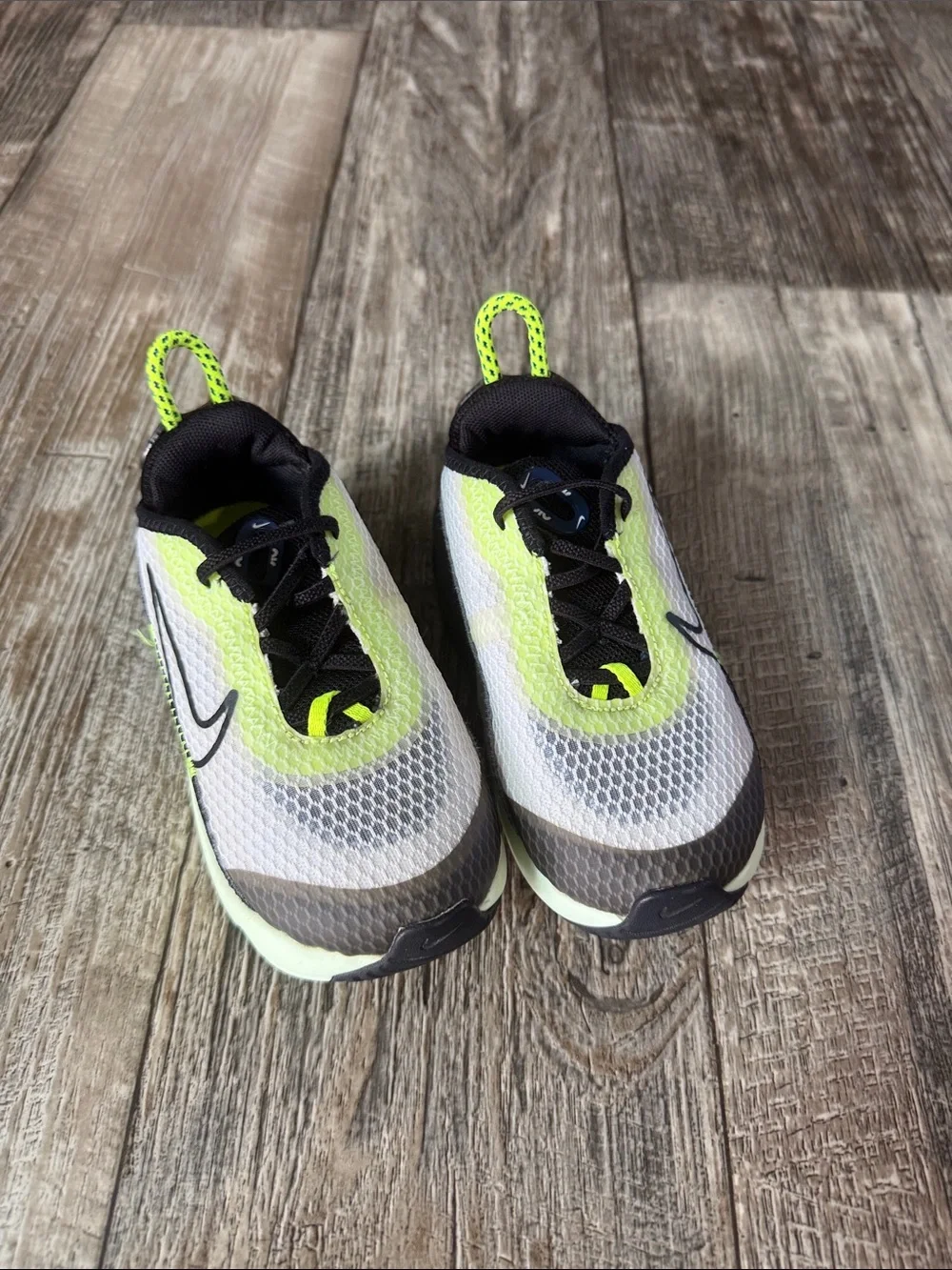 🌟Nike Air Max 🌟2090 Kids' Lightweight Mesh Sneakers - White & Neon Yellow, 9c